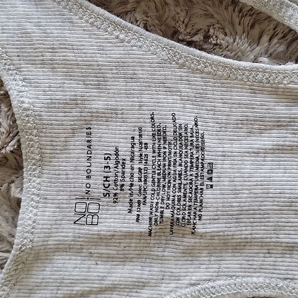 2 Unique Tank Tops - Picture 5 of 5